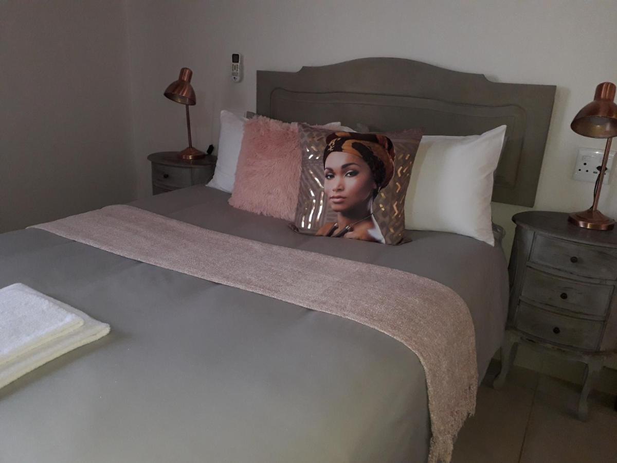 Tuscany Vryburg Dış mekan fotoğraf