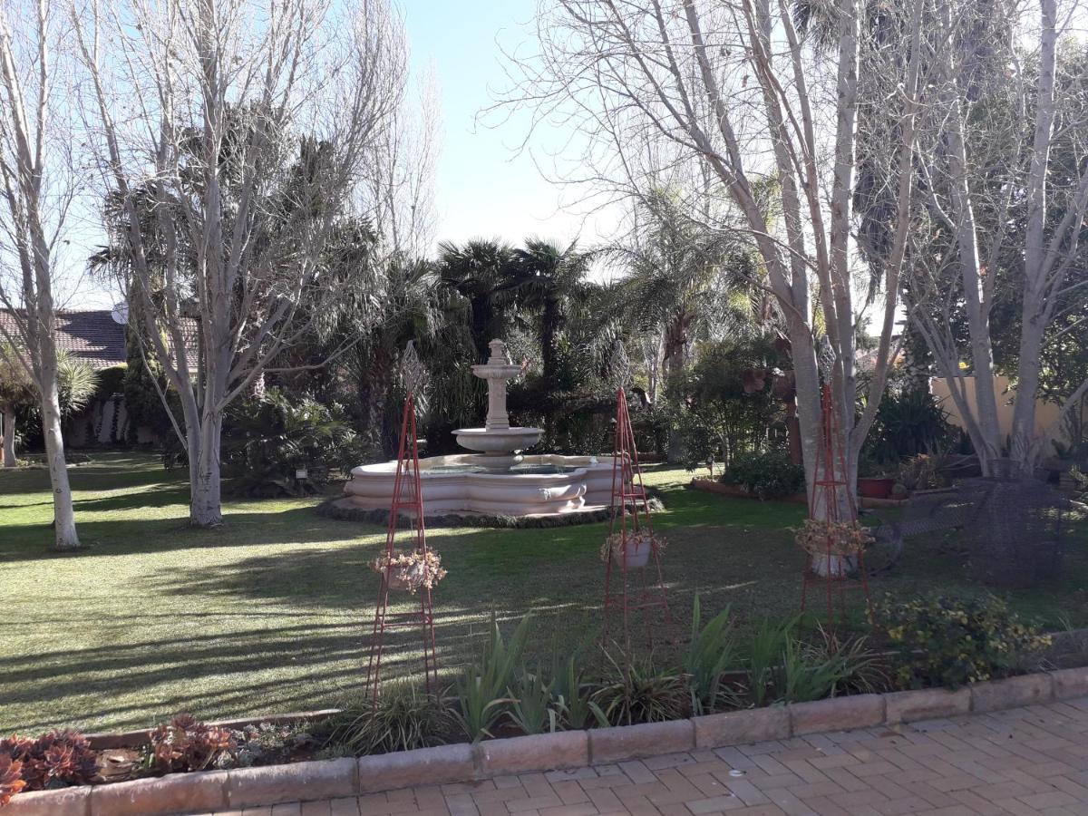 Tuscany Vryburg Dış mekan fotoğraf