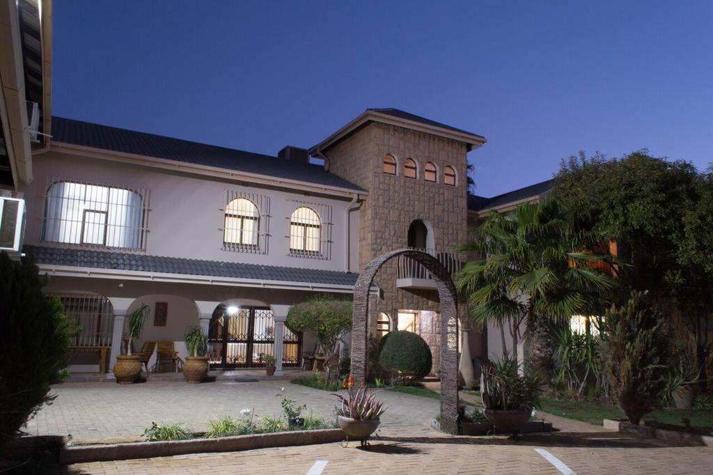 Tuscany Vryburg Dış mekan fotoğraf