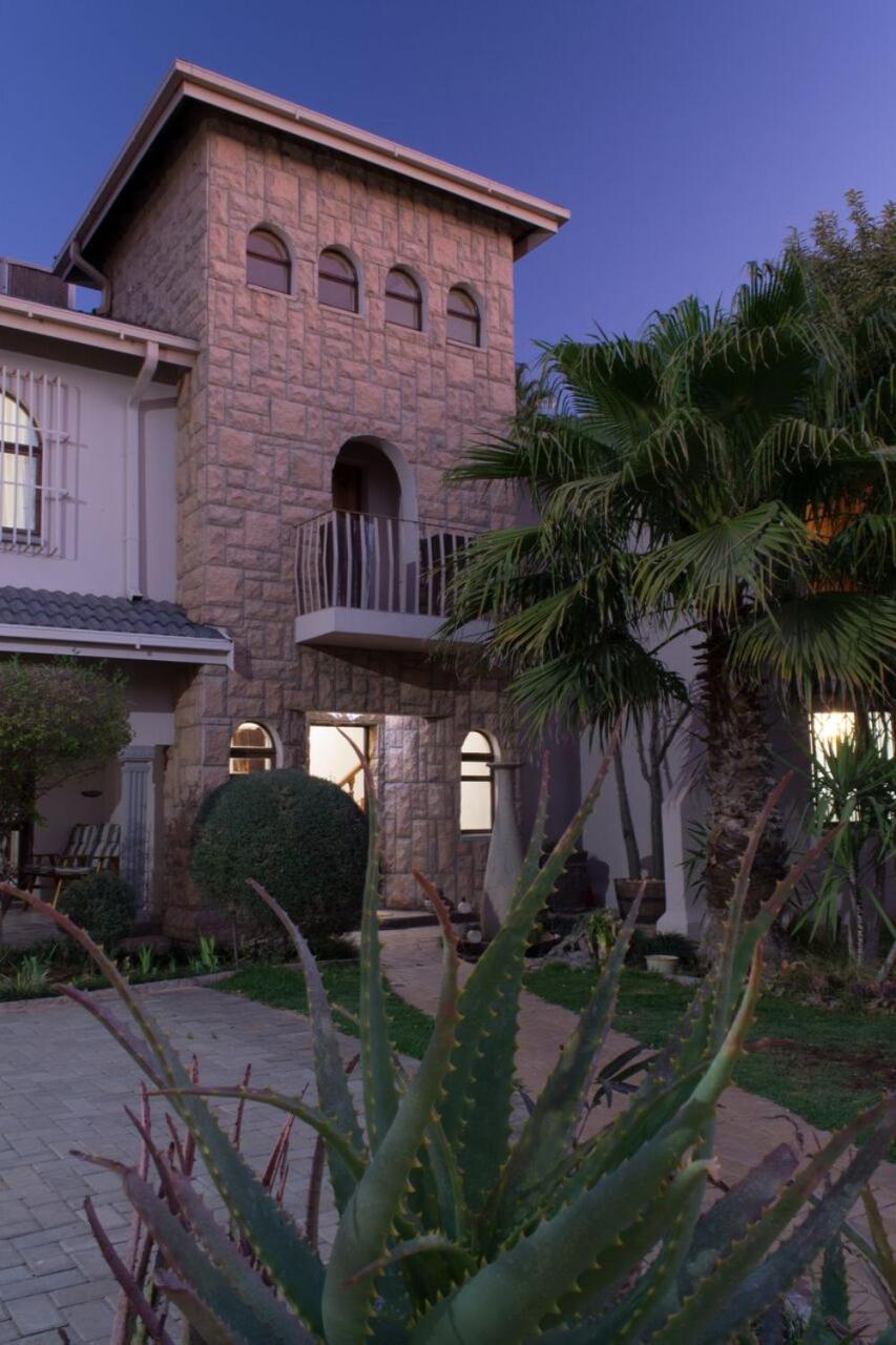 Tuscany Vryburg Dış mekan fotoğraf