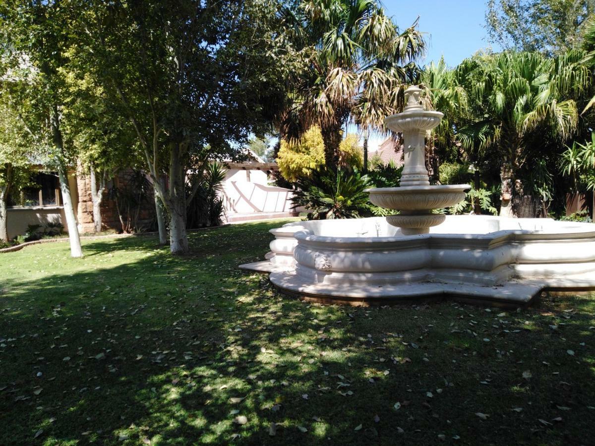 Tuscany Vryburg Dış mekan fotoğraf